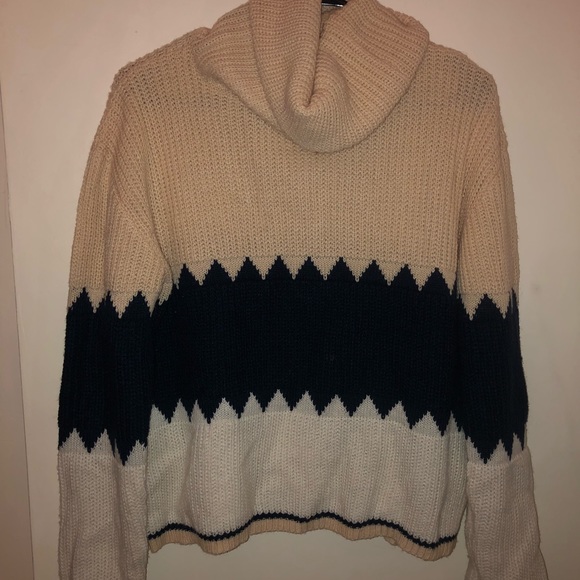 Pink Lily Turtleneck - Picture 3 of 4